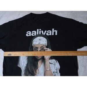 Aaliyah Graphic T-Shirt L/XL